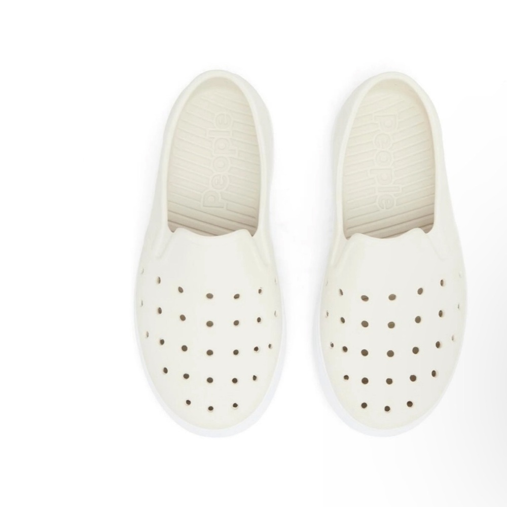 Kids Beige Slip-On Water Shoes like preppy crocs - Picture 3 of 5